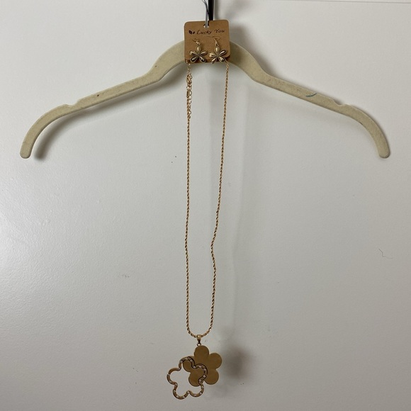 Lucky You 2Pc Clover Sterling Silver Pendant Chain Necklace Atq. Gold - Picture 2 of 6